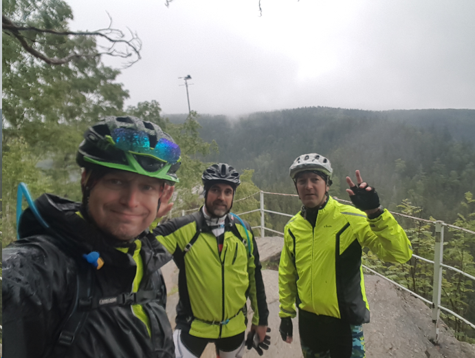 cid:image012.png@01D4242A.37DCCA70